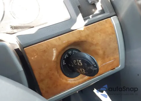 2012 Chrysler Town & Country Touring z USA, uszkodzony, nr VIN 2C4RC1BG7CR382066